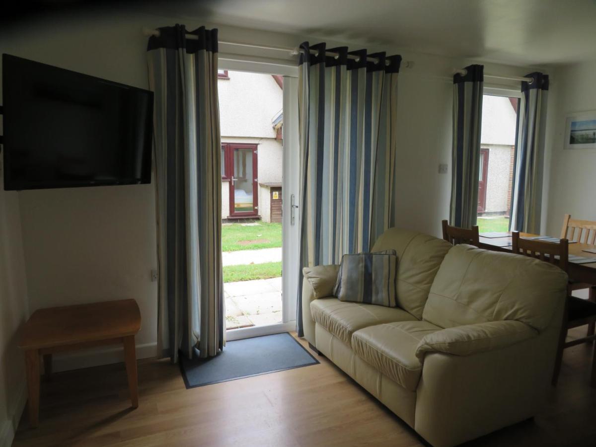 Апартаменты 11 Trevithick Court Tolroy Manor Хейл Экстерьер фото